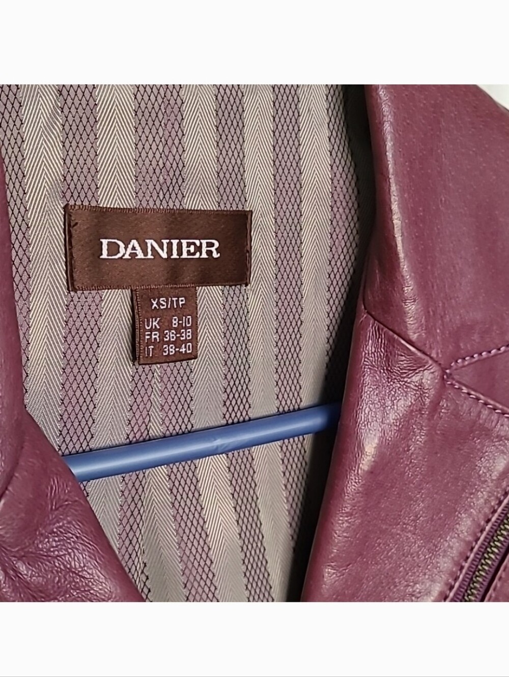 Danier - GENUINE Leather Purple Blazer Jacket - Fits XS to S - Picture 4 of 4
